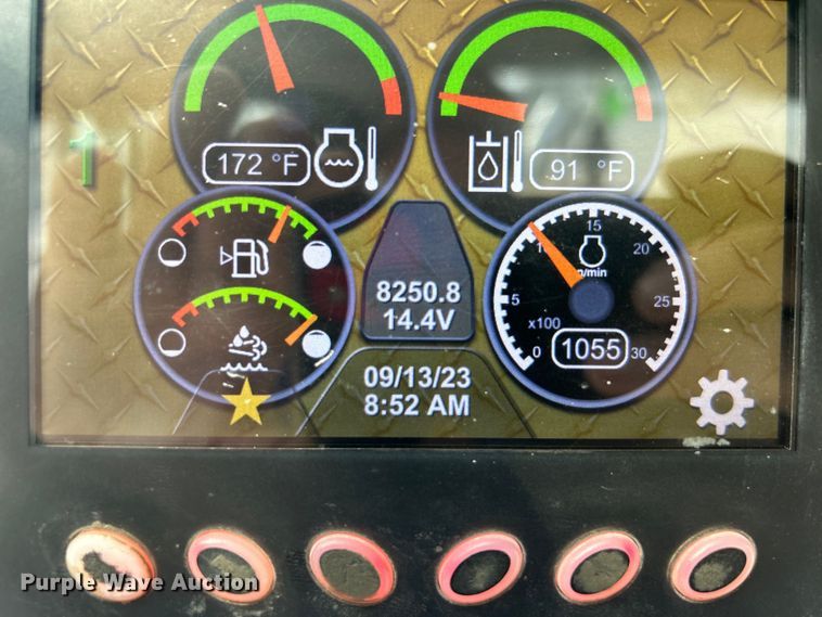 image for item DO1005 2018 Caterpillar 272D2 skid steer loader