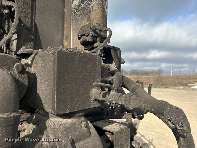 image for item DO1009 2005 International 7300 oil distributor truck