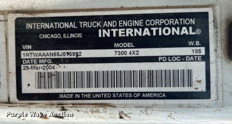 image for item DO1009 2005 International 7300 oil distributor truck