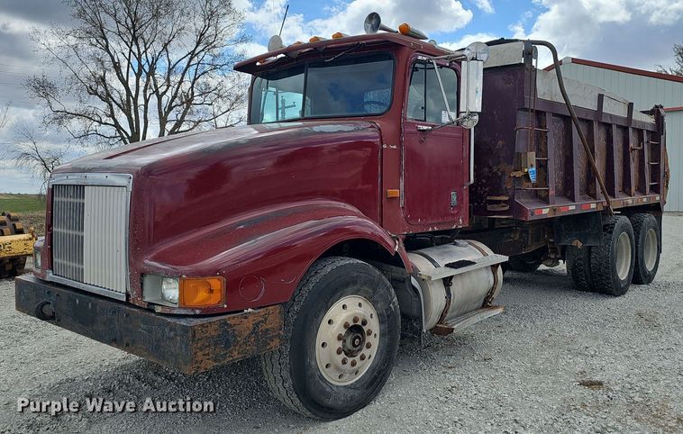 image for item DP0823 1991 International 9400 dump truck