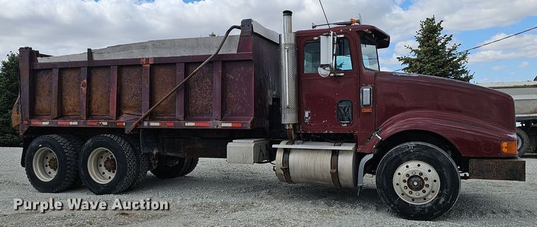image for item DP0823 1991 International 9400 dump truck