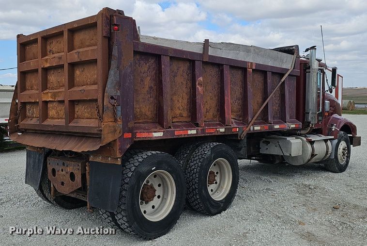 image for item DP0823 1991 International 9400 dump truck