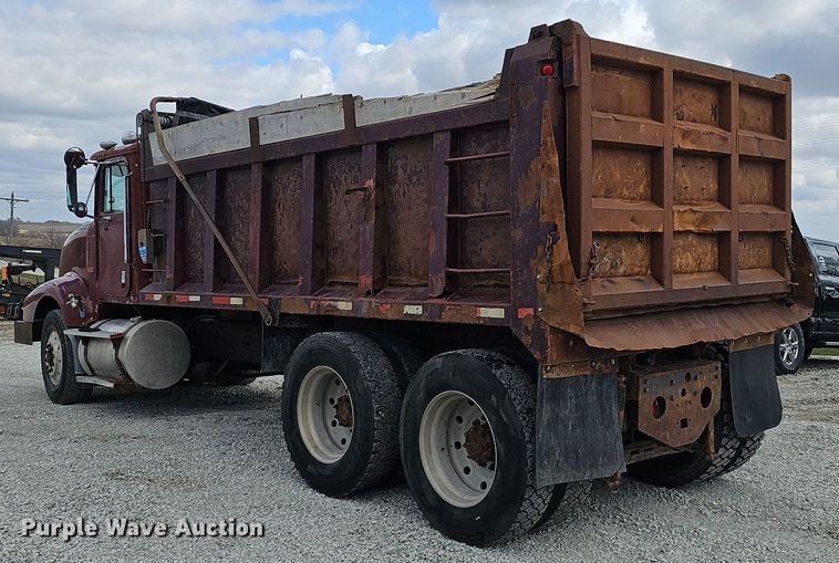 image for item DP0823 1991 International 9400 dump truck