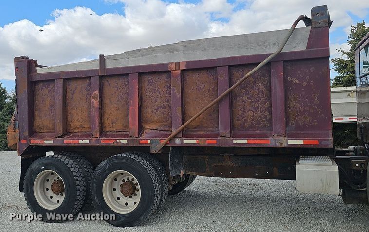 image for item DP0823 1991 International 9400 dump truck