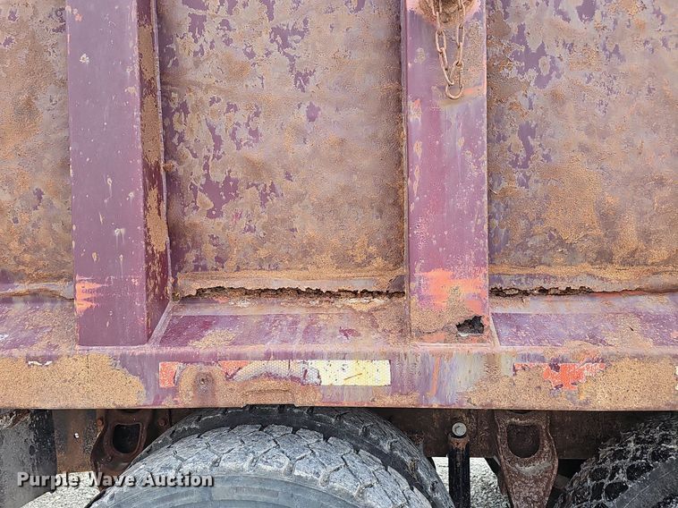 image for item DP0823 1991 International 9400 dump truck