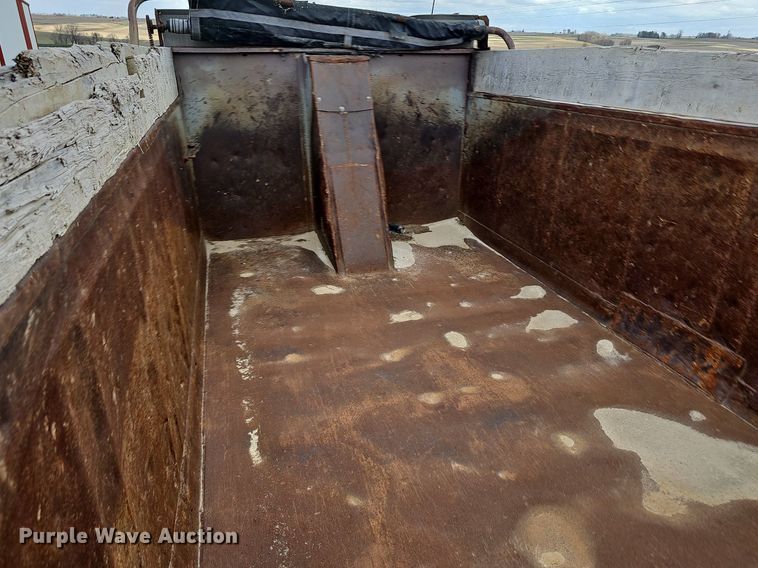 image for item DP0823 1991 International 9400 dump truck