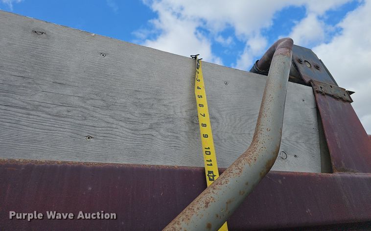 image for item DP0823 1991 International 9400 dump truck