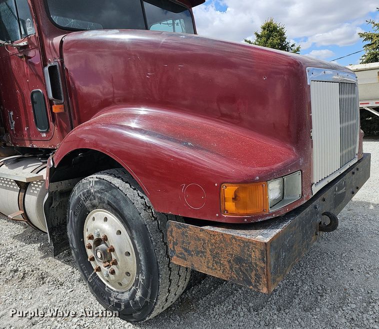 image for item DP0823 1991 International 9400 dump truck