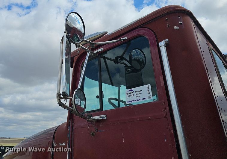 image for item DP0823 1991 International 9400 dump truck