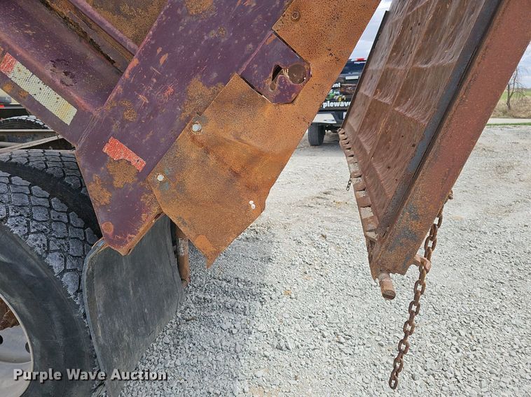 image for item DP0823 1991 International 9400 dump truck