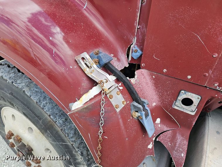 image for item DP0823 1991 International 9400 dump truck