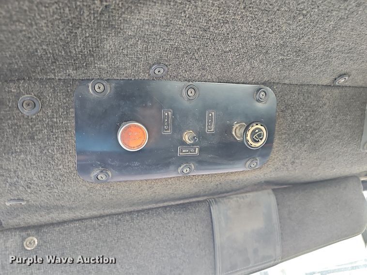 image for item DP0823 1991 International 9400 dump truck