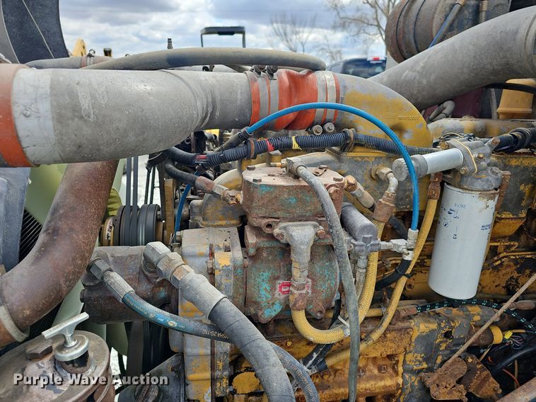 image for item DP0823 1991 International 9400 dump truck