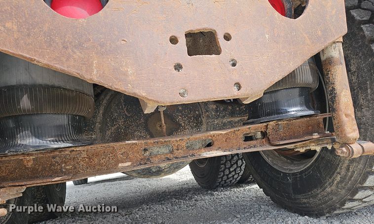 image for item DP0823 1991 International 9400 dump truck