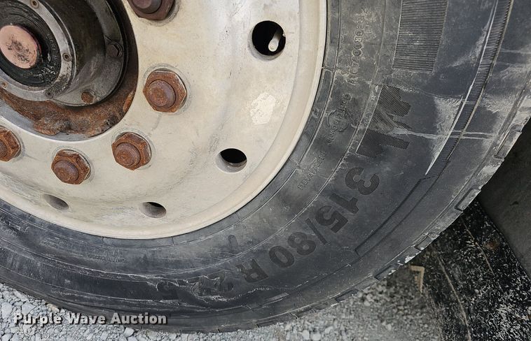 image for item DP0823 1991 International 9400 dump truck