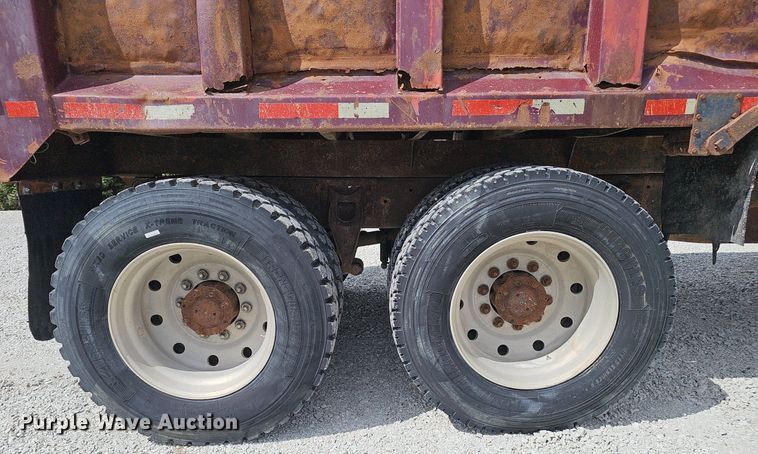 image for item DP0823 1991 International 9400 dump truck