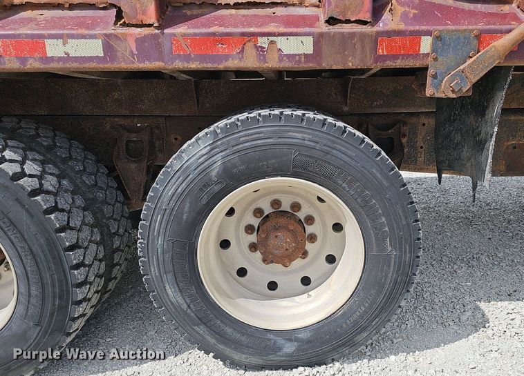 image for item DP0823 1991 International 9400 dump truck