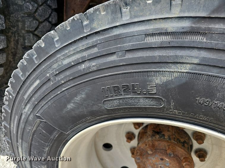 image for item DP0823 1991 International 9400 dump truck