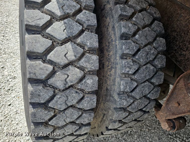 image for item DP0823 1991 International 9400 dump truck