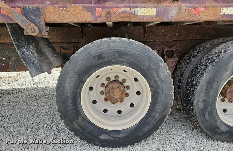 image for item DP0823 1991 International 9400 dump truck