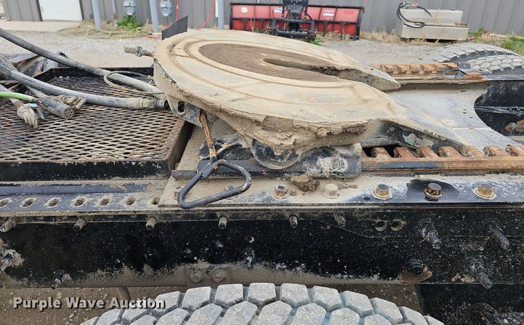 image for item DP0843 2008 Mack Pinnacle CHU613 semi truck