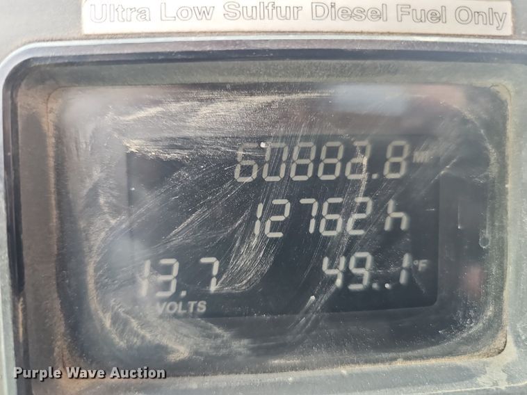 image for item DP0843 2008 Mack Pinnacle CHU613 semi truck