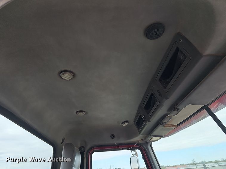 image for item DP0843 2008 Mack Pinnacle CHU613 semi truck