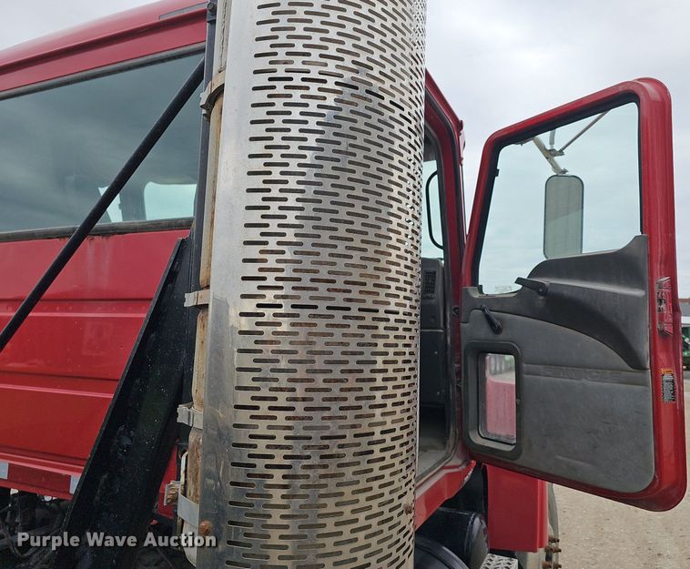 image for item DP0843 2008 Mack Pinnacle CHU613 semi truck