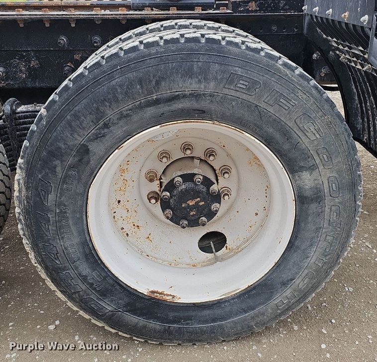 image for item DP0843 2008 Mack Pinnacle CHU613 semi truck