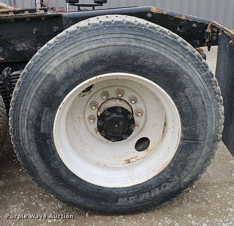 image for item DP0843 2008 Mack Pinnacle CHU613 semi truck