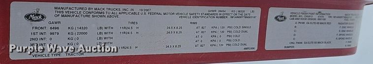 image for item DP0843 2008 Mack Pinnacle CHU613 semi truck