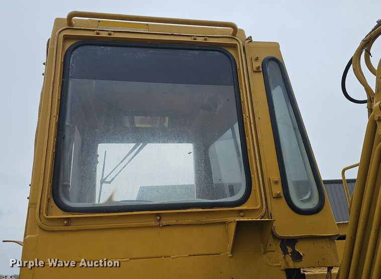 image for item DP0844 1990 Caterpillar 613C elevating scraper