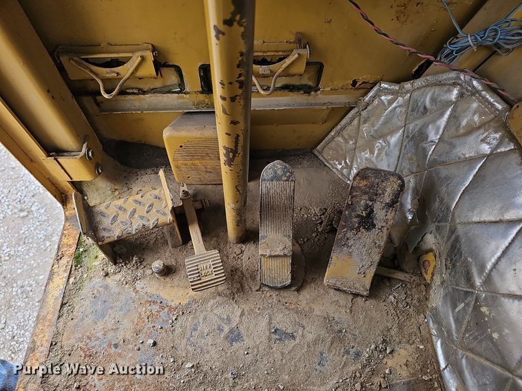 image for item DP0844 1990 Caterpillar 613C elevating scraper