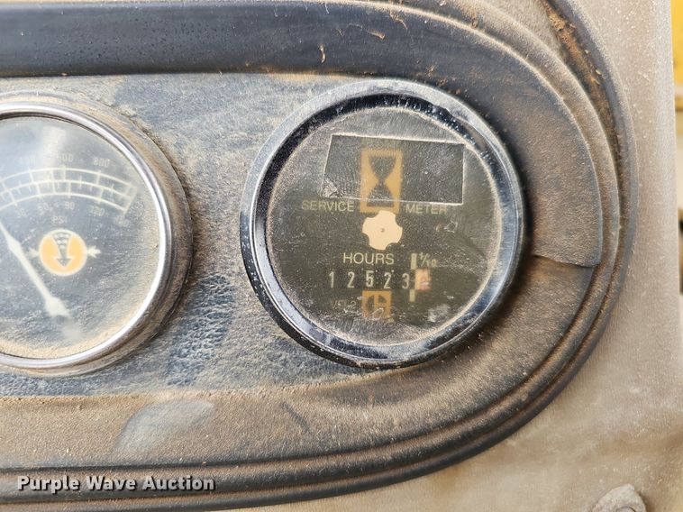 image for item DP0844 1990 Caterpillar 613C elevating scraper