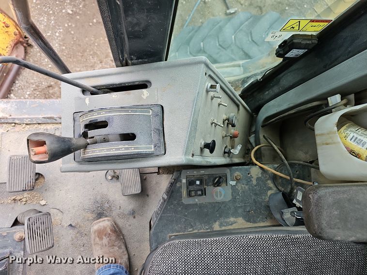 image for item DP0845 1998 Komatsu GD650A-2CY motor grader