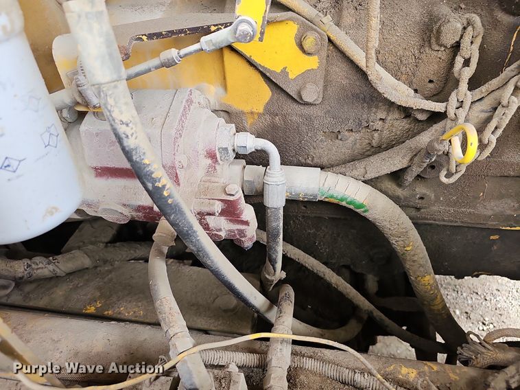 image for item DP0845 1998 Komatsu GD650A-2CY motor grader