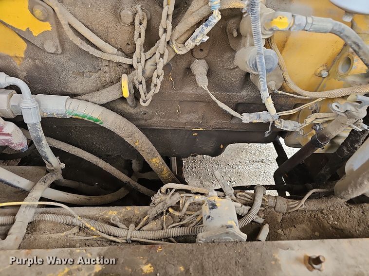 image for item DP0845 1998 Komatsu GD650A-2CY motor grader