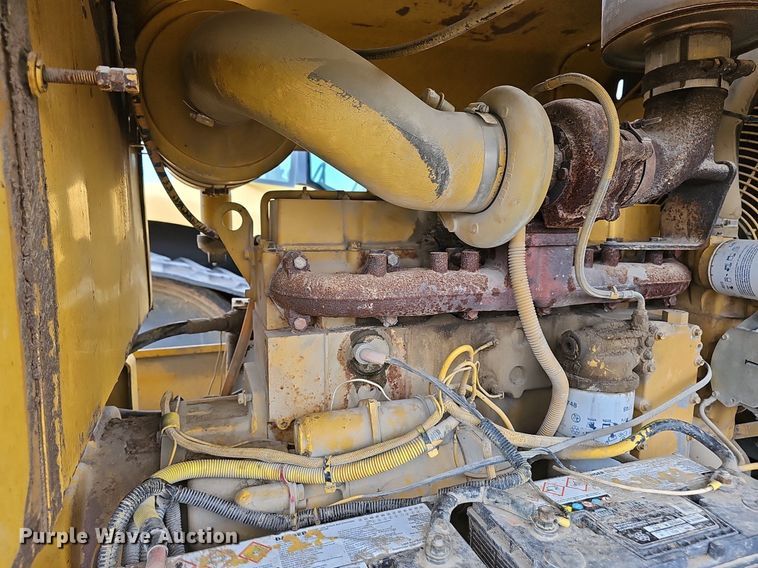 image for item DP0845 1998 Komatsu GD650A-2CY motor grader
