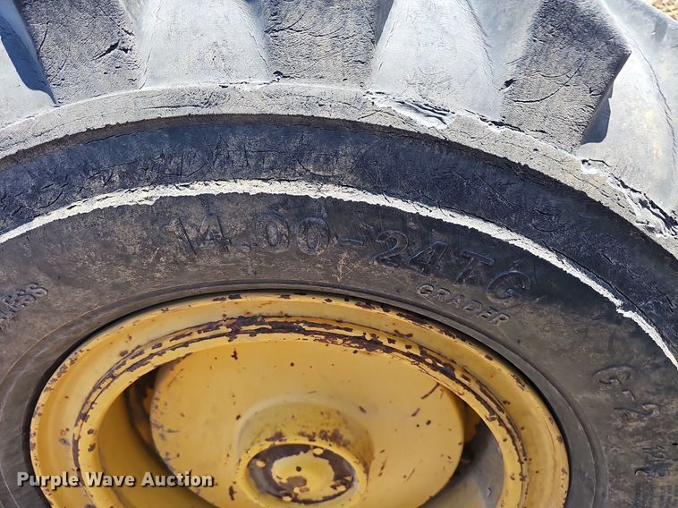 image for item DP0845 1998 Komatsu GD650A-2CY motor grader