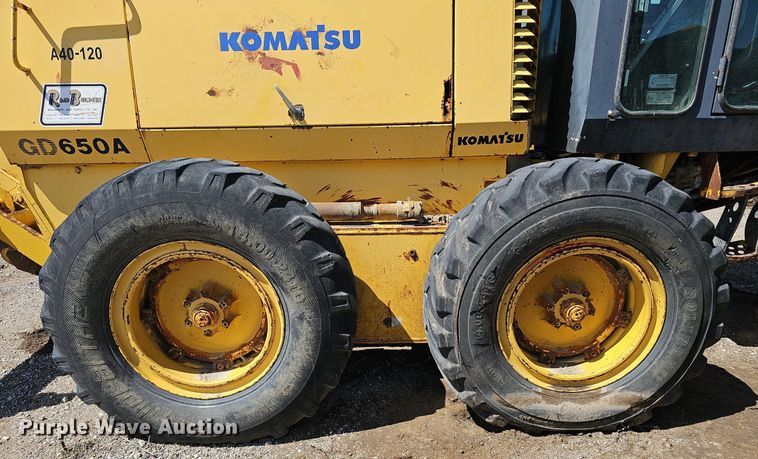 image for item DP0845 1998 Komatsu GD650A-2CY motor grader