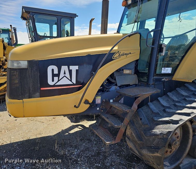 image for item DP0846 1995 Caterpillar Challenger CH45 tractor