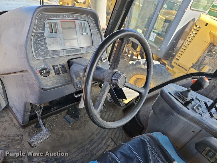 image for item DP0846 1995 Caterpillar Challenger CH45 tractor