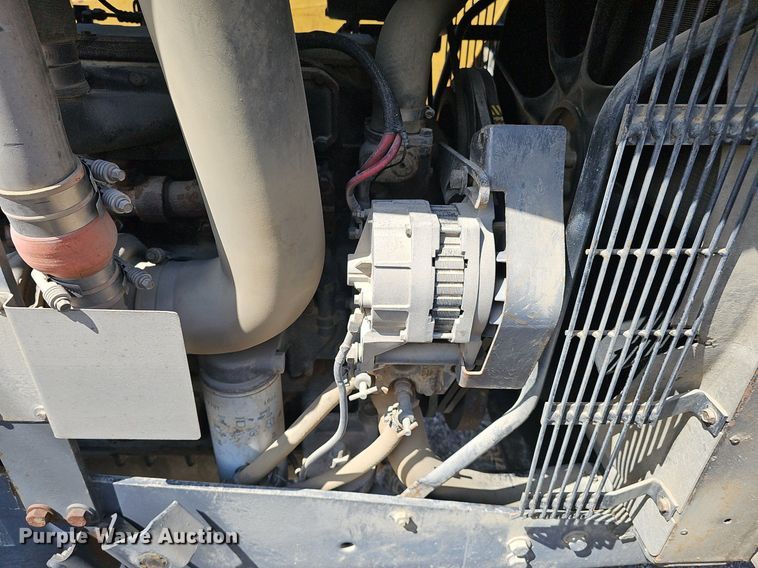 image for item DP0846 1995 Caterpillar Challenger CH45 tractor