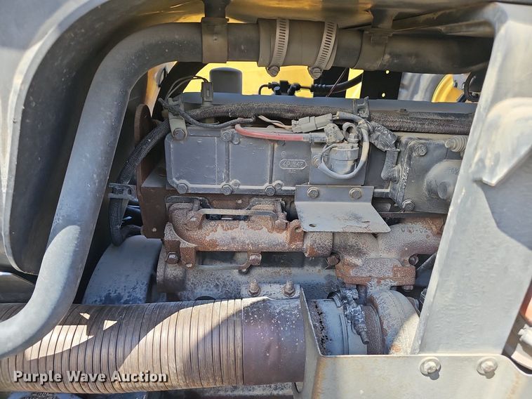 image for item DP0846 1995 Caterpillar Challenger CH45 tractor