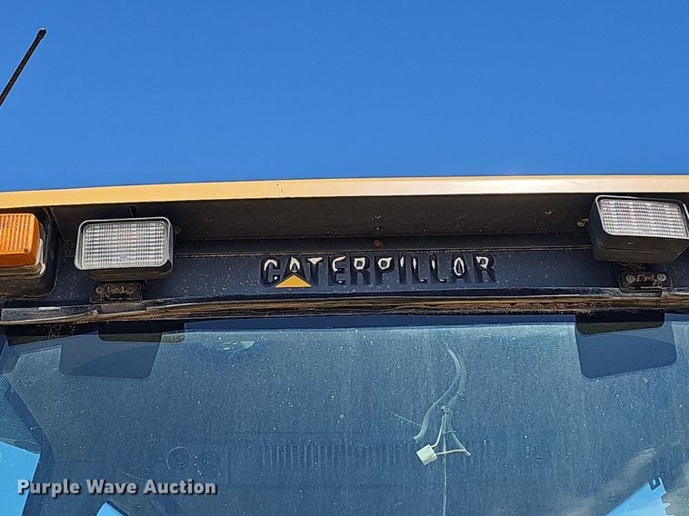 image for item DP0846 1995 Caterpillar Challenger CH45 tractor