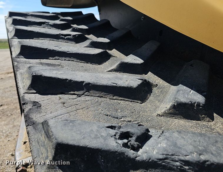 image for item DP0846 1995 Caterpillar Challenger CH45 tractor