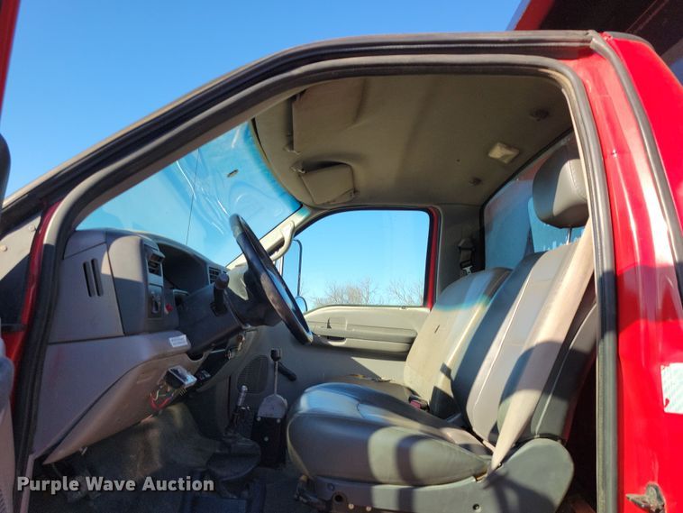 image for item DP1321 2000 Ford F650 Super Duty dump truck