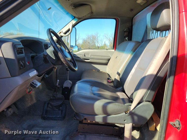 image for item DP1321 2000 Ford F650 Super Duty dump truck