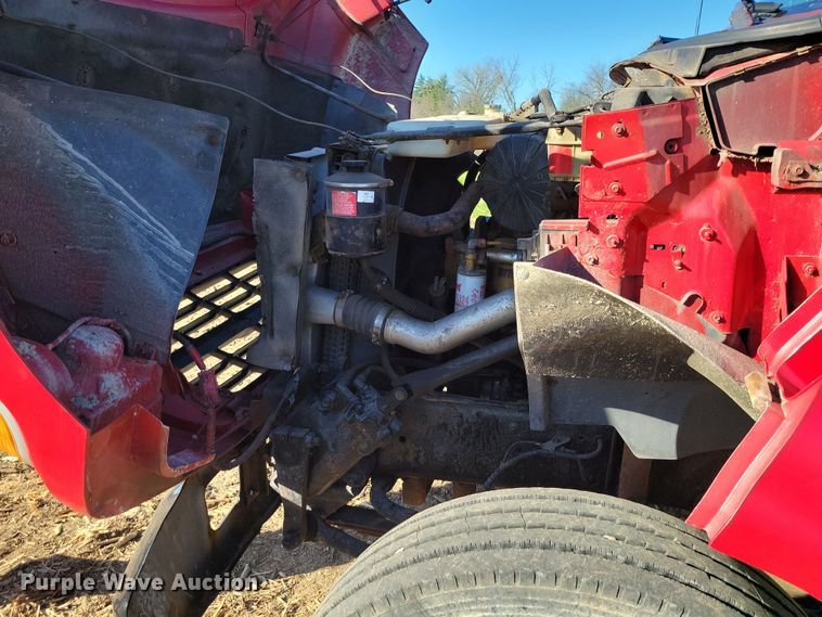 image for item DP1321 2000 Ford F650 Super Duty dump truck