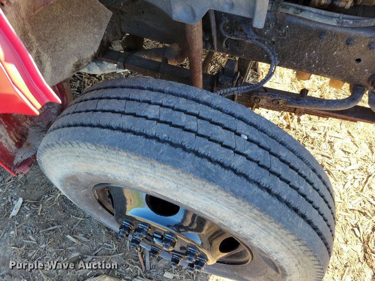 image for item DP1321 2000 Ford F650 Super Duty dump truck